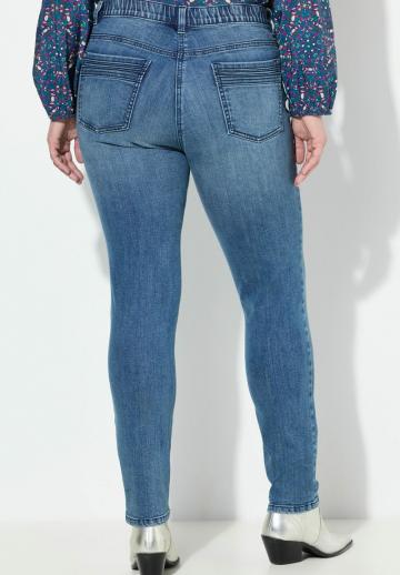 Узкие джинсы