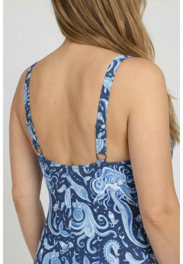 Слитный купальник