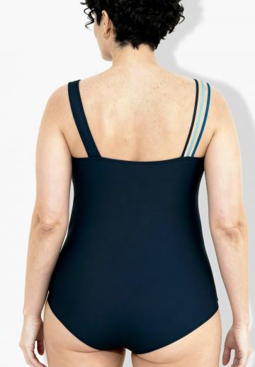 Слитный купальник