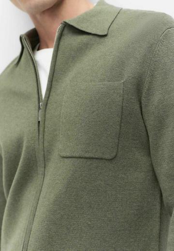 Вязаная кофта