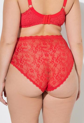 Трусы на бедрах