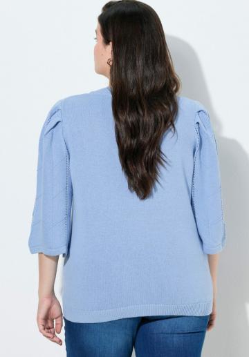 Пуловер с вырезом V