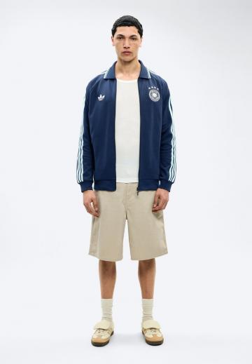 Спортивная кофта