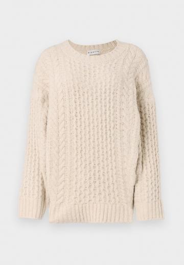 Длинный пуловер