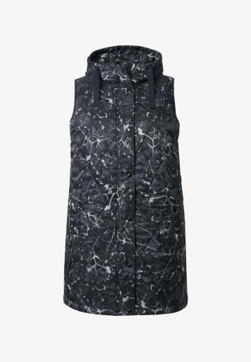 Длинный жилет