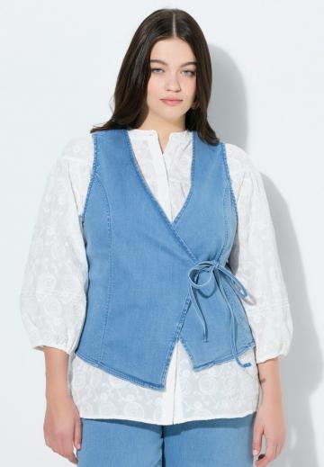 Джинсовая жилетка