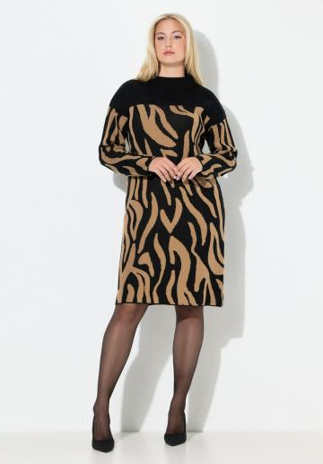 Вязаное платье