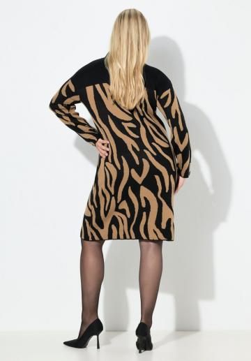 Вязаное платье