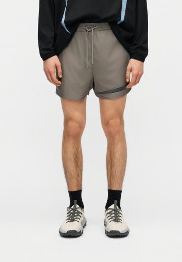 Спортивныве шорты