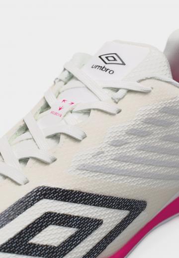 Футбольные бутсы