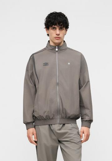 Спортивная куртка
