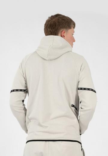 Спортивная кофта