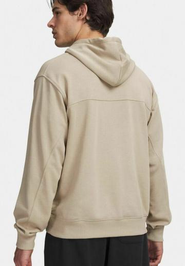 Спортивная кофта