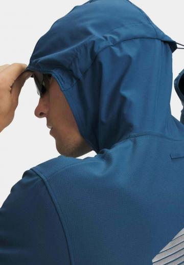 Спортивная куртка