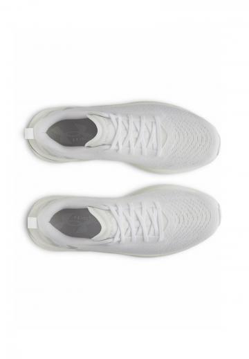 Беговые кроссовки