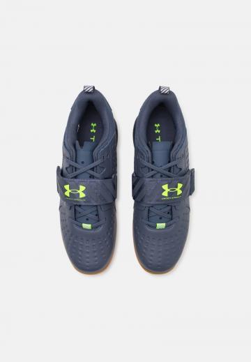 Тренировочные кроссовки