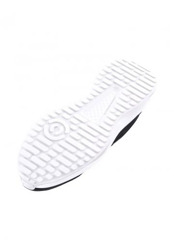 Тренировочные кроссовки