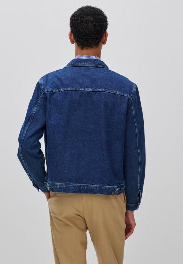 Джинсовая куртка