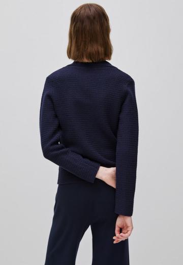 Вязаная кофта