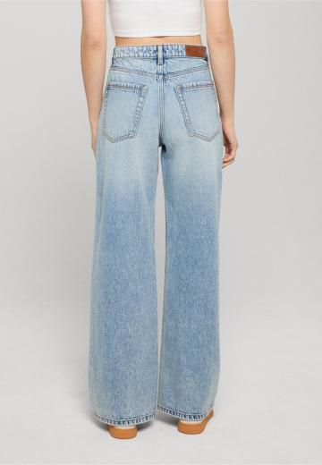 Свободные джинсы