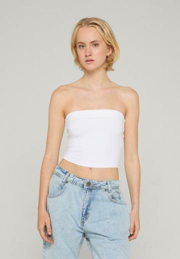 Топ без бретелек