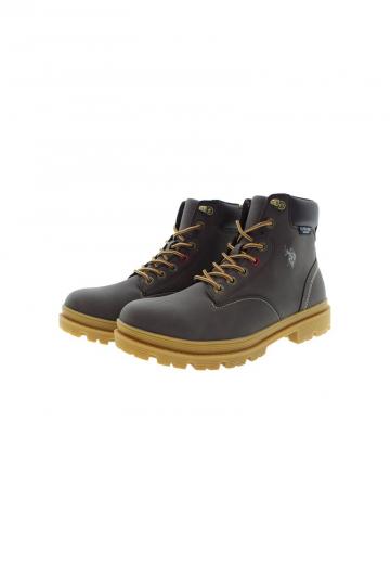 Ботинки на шнуровке