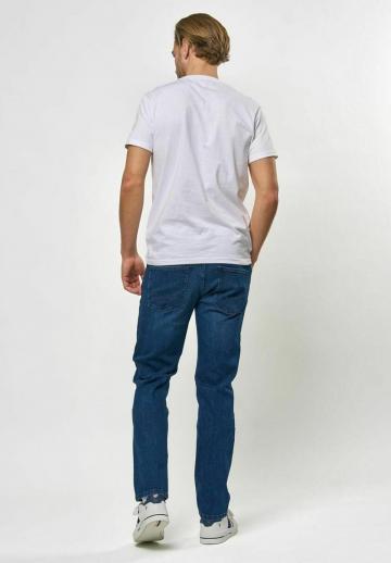 Узкие джинсы