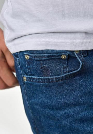 Узкие джинсы