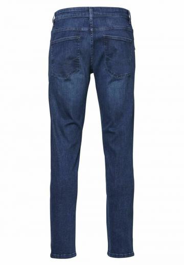 Узкие джинсы