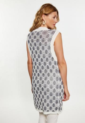 Длинный жилет