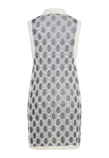 Длинный жилет