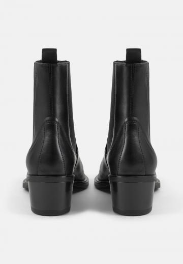 Ковбойские сапожки