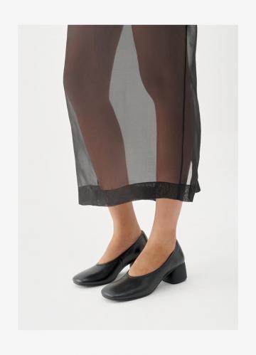 Туфли с высоким носом