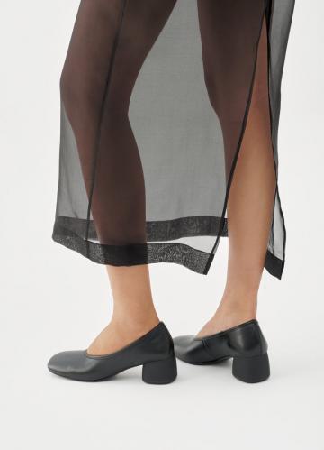 Туфли с высоким носом