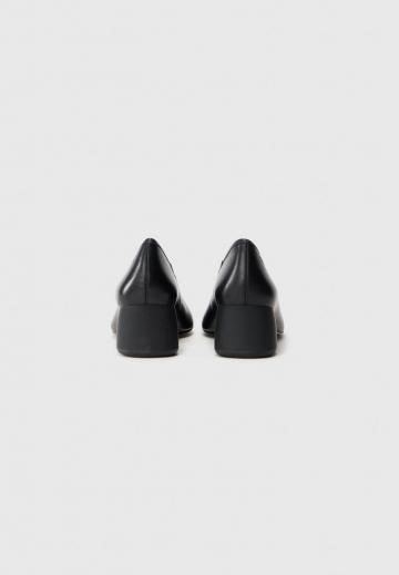 Туфли с высоким носом