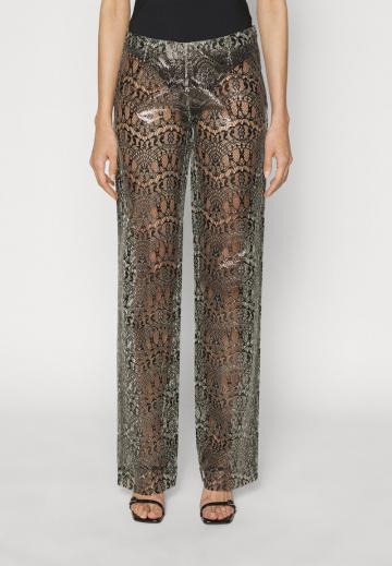 Широкие брюки