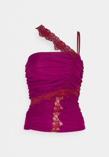 Топ на бретельках