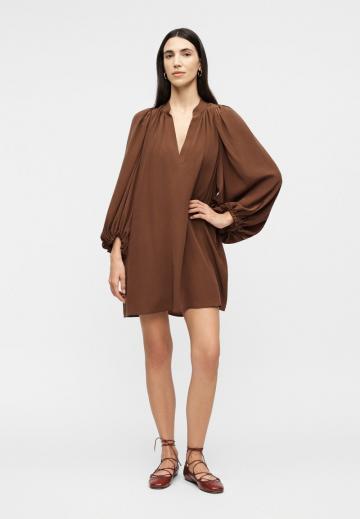 Короткое платье