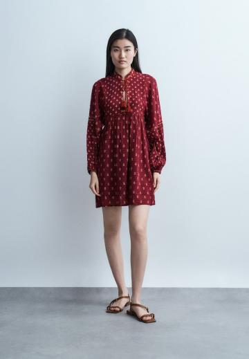 Короткое платье