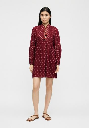 Короткое платье