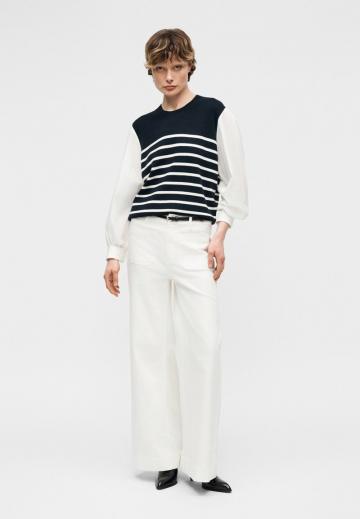 Пуловер в полоску