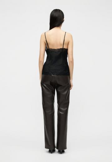 Топ на бретельках