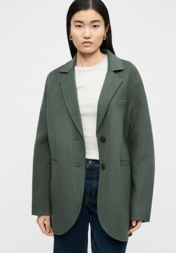 Длинный блейзер