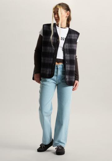 Прямые джинсы