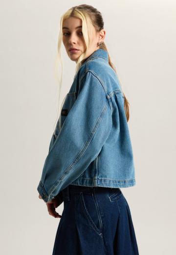 Джинсовая куртка