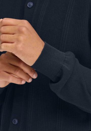 Вязаная кофта