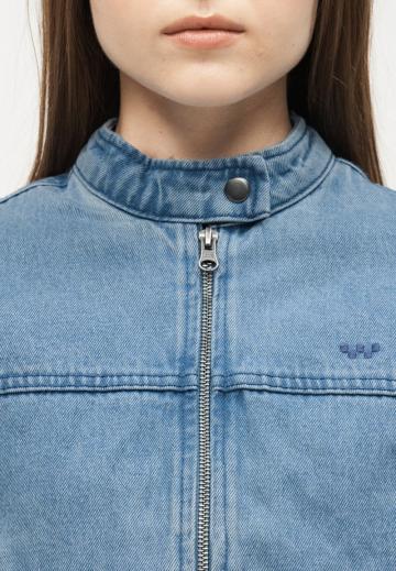 Джинсовая куртка