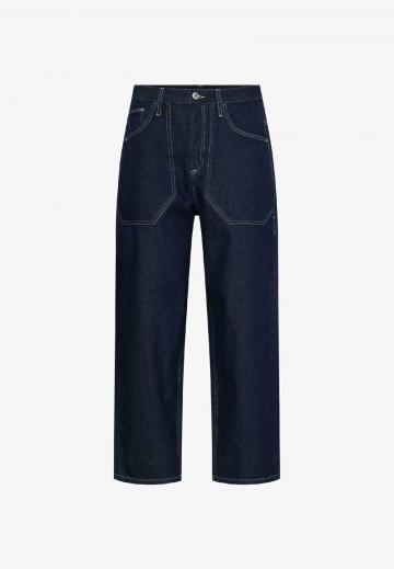 Прямые джинсы