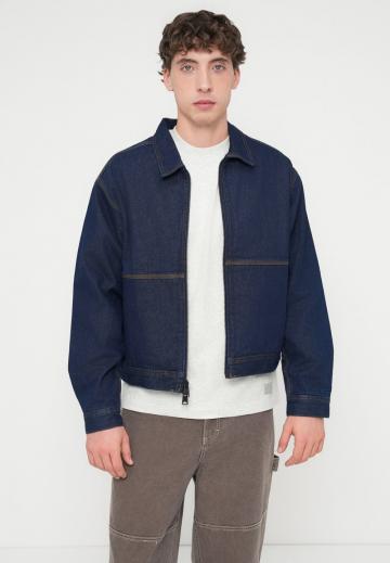 Джинсовая куртка