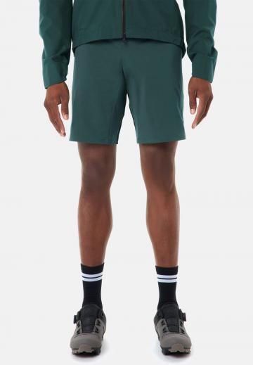 Спортивныве шорты
